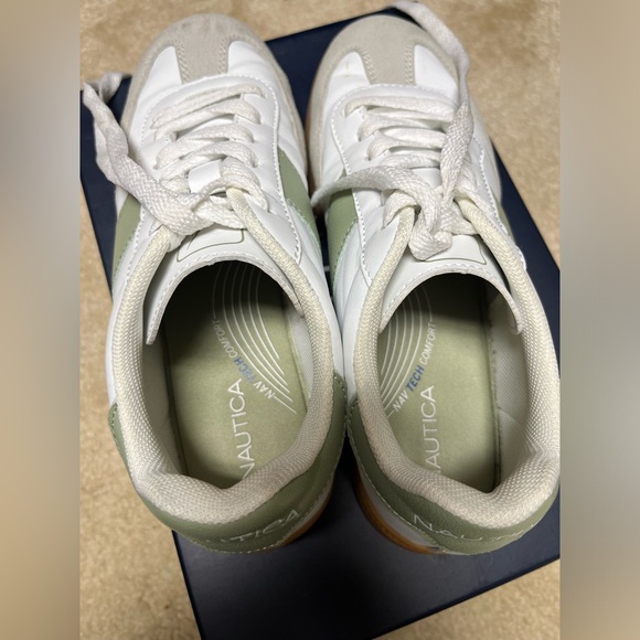 Nautica Sage Green/White Sneaker Sz 6 - Picture 5 of 6